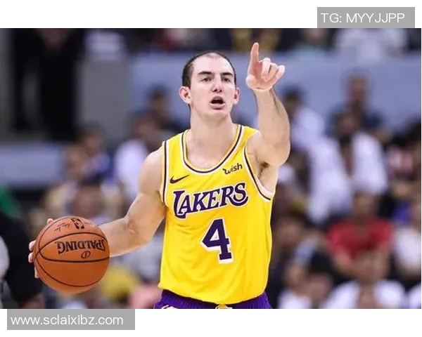 篮网官方宣布与亚历克斯-卡鲁索签订1年底薪合同：防守悍将助力篮网再起航