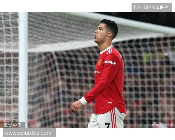 可兰白克的传奇人生与文化影响探讨：从历史到现代的多维视角